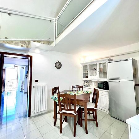 Torrione Apartment Джовинацо Екстериор снимка
