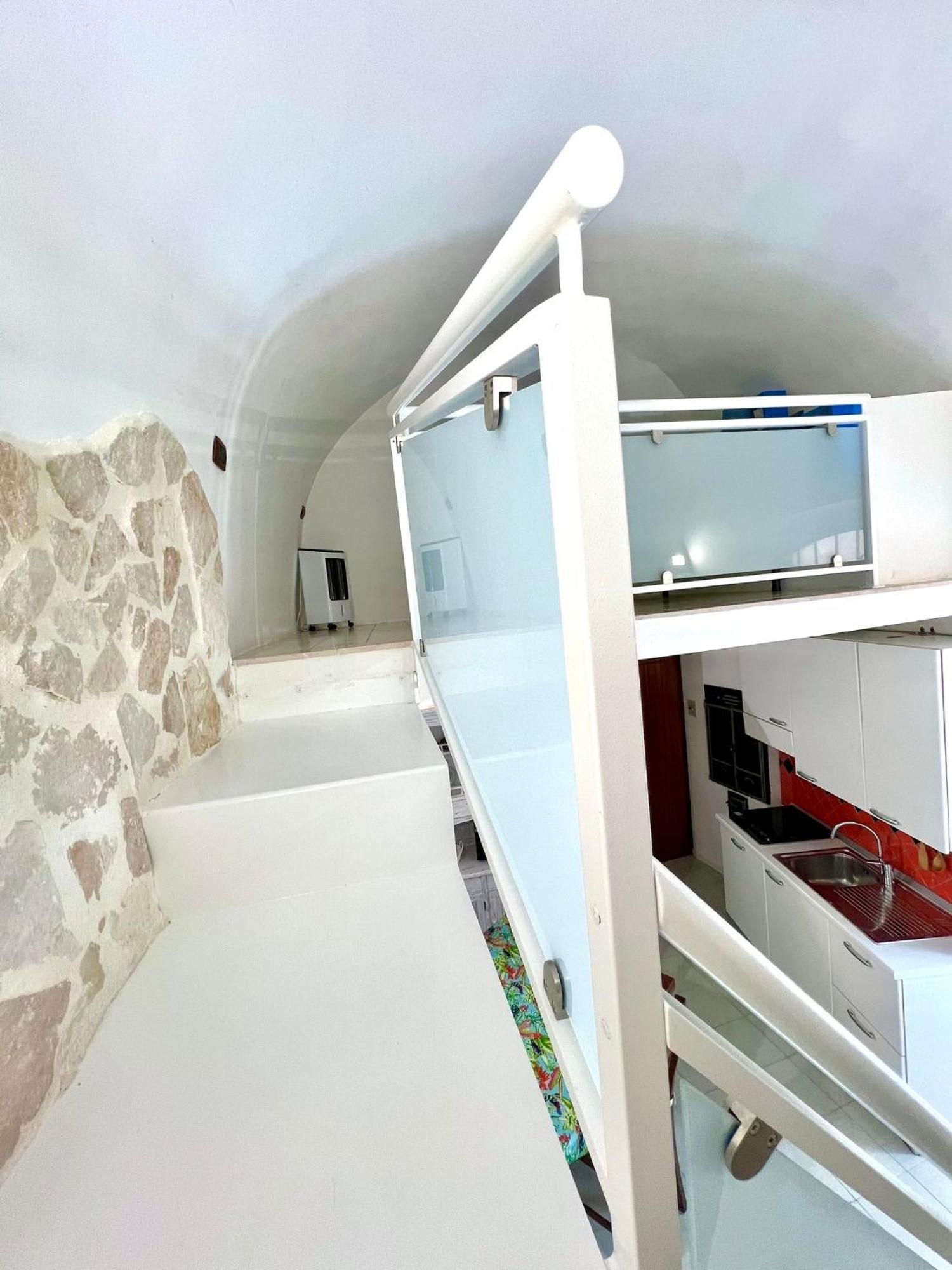 Torrione Apartment Джовинацо Екстериор снимка