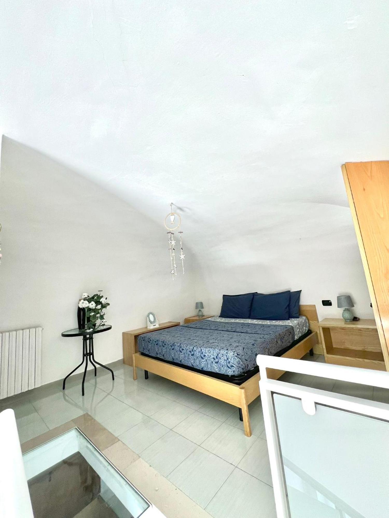 Torrione Apartment Джовинацо Екстериор снимка