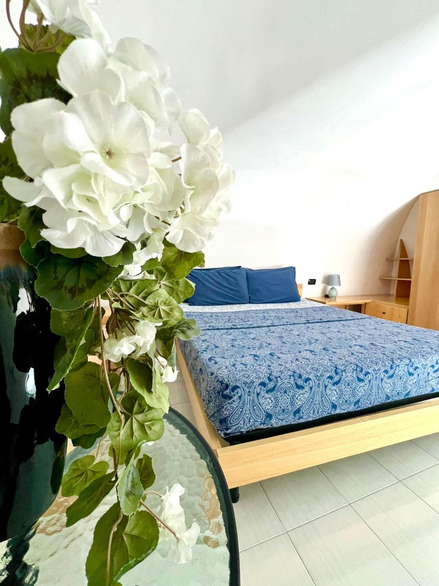 Torrione Apartment Джовинацо Екстериор снимка